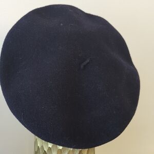 Elegant Women's French Wool Beret